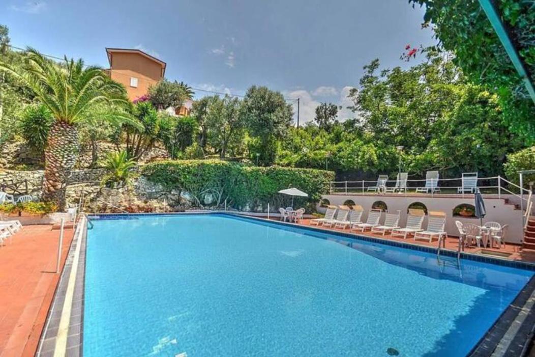 Un Paradiso A Sorrento Con Piscina Масса-Лубренсе Екстер'єр фото